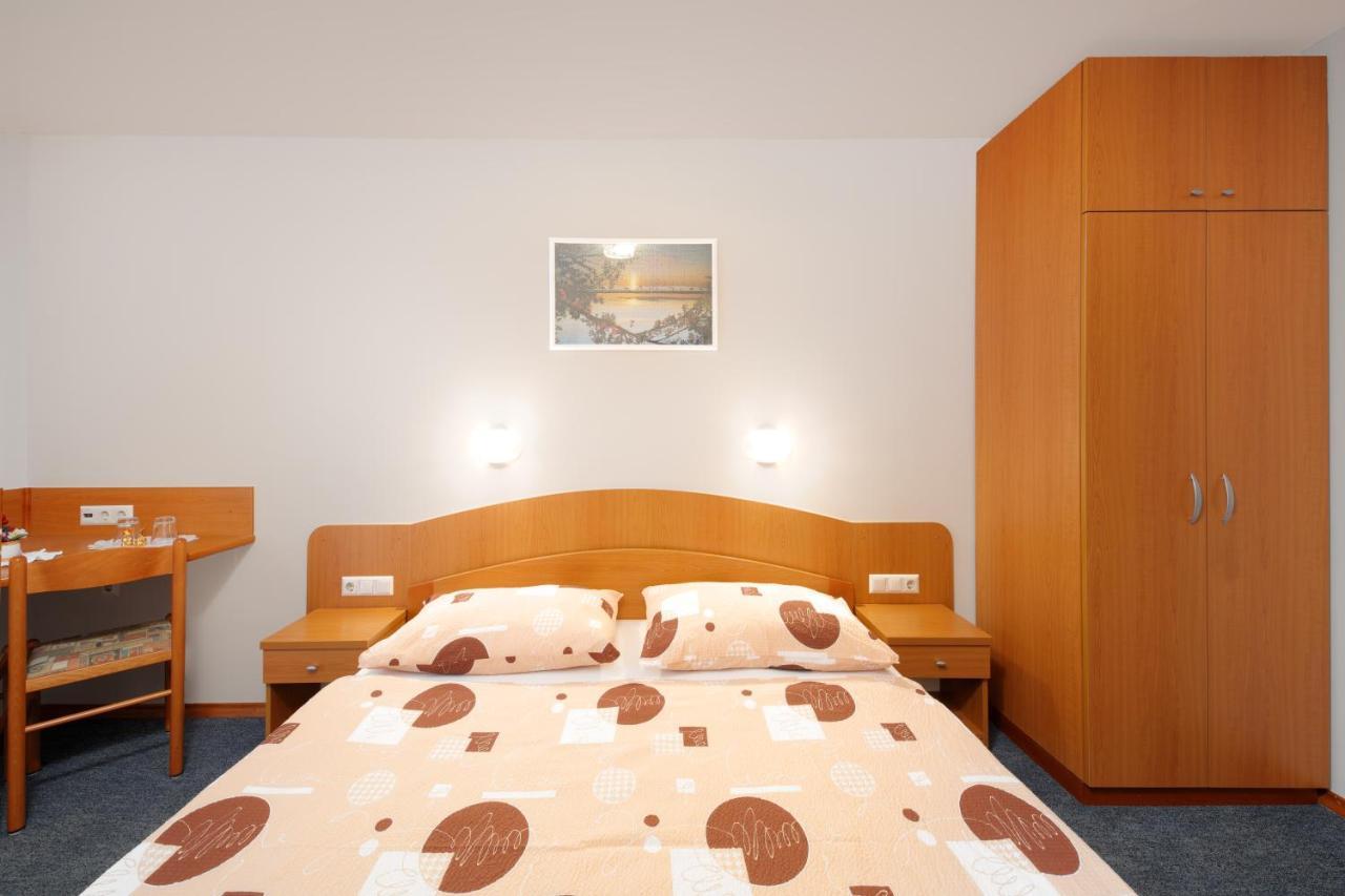 Rooms Sustersic Ljubljana Luaran gambar