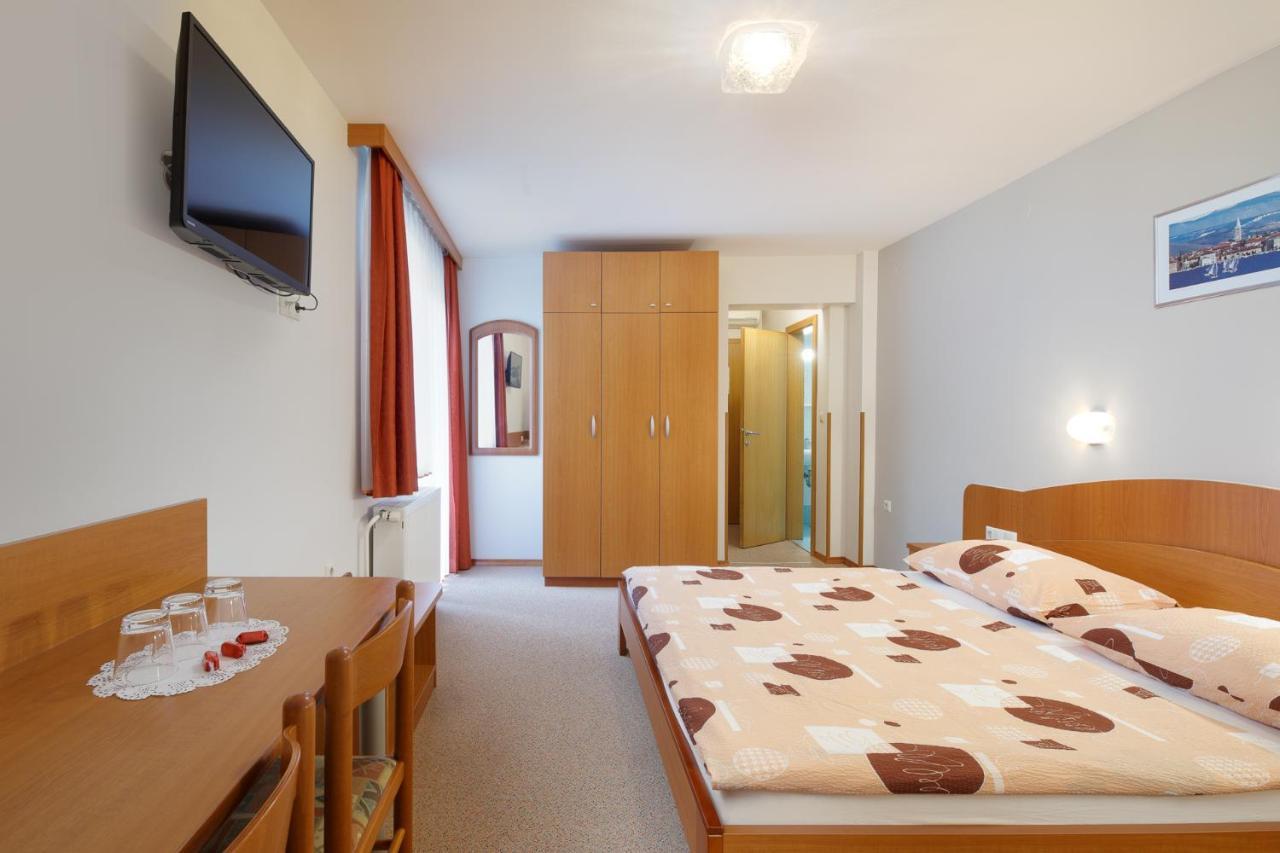 Rooms Sustersic Ljubljana Luaran gambar