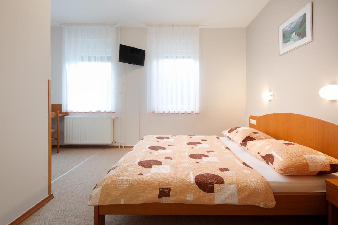 Rooms Sustersic Ljubljana Luaran gambar