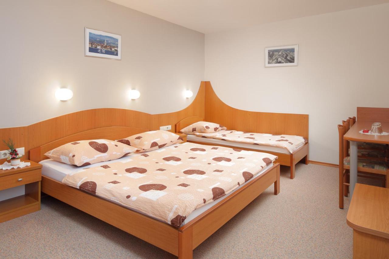Rooms Sustersic Ljubljana Luaran gambar